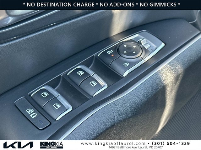 Used 2025 Kia Sorento S AWD/4WD image 20