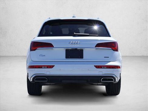 Used 2023 Audi Q5 2.0T Premium w/ Convenience Package AWD/4WD image 8