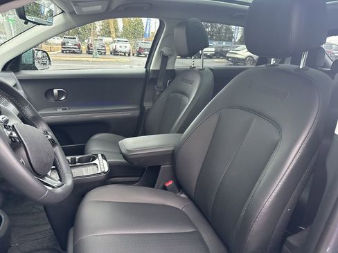 Used 2025 Hyundai Ioniq 5 Limited image 6