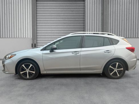 Used 2019 Subaru Impreza 2.0i Premium w/ Eyesight & BSD/Rcta & SRF AWD/4WD image 2