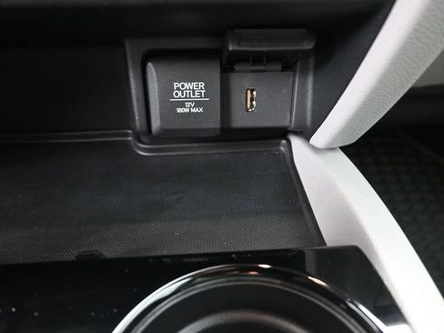 Used 2017 Honda Ridgeline RTL-E image 4