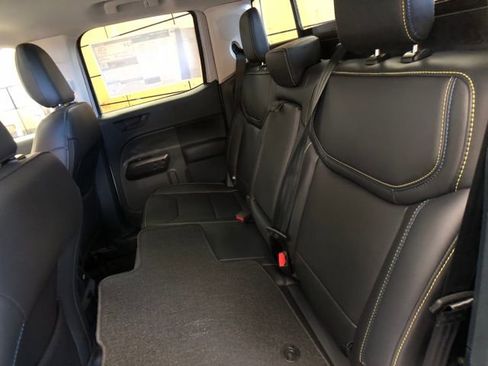 New 2026 Ford Maverick Lobo image 22