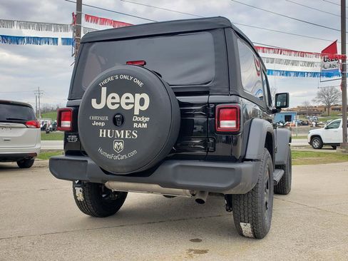 Used 2023 Jeep Wrangler Sport image 3