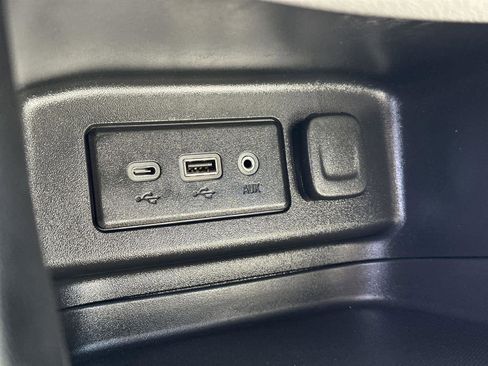 Used 2022 Chevrolet Equinox LS w/ LS Convenience Package image 25