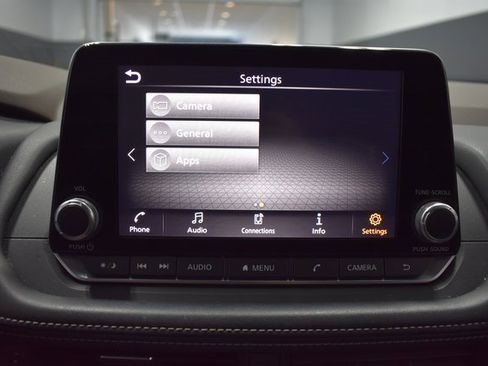 Used 2021 Nissan Rogue S image 20