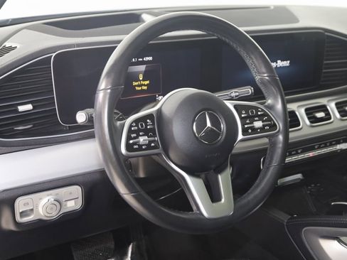 Used 2021 Mercedes-Benz GLS 450 4MATIC image 6