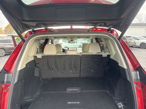 Used 2024 Nissan Rogue SL image 21