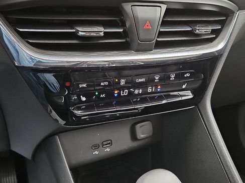 Used 2025 Buick Encore GX Avenir w/ Avenir Technology Package FWD image 15
