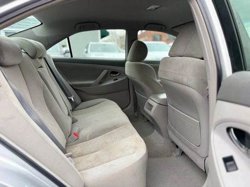 Used 2007 Toyota Camry LE image 12