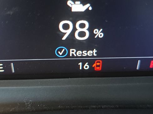 New 2025 Cadillac XT6 Luxury image 69