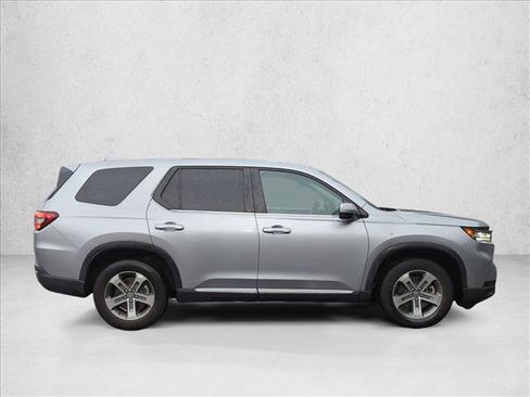Used 2024 Honda Pilot EX-L image 4