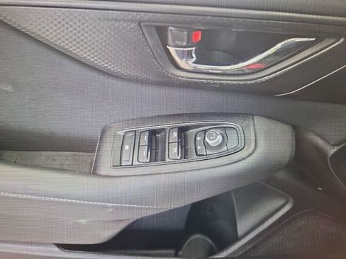 Used 2025 Subaru Legacy Premium image 12