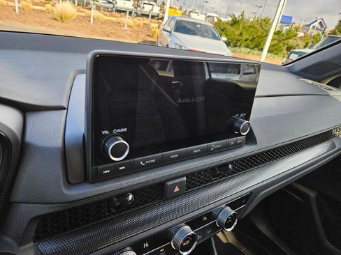 Used 2024 Honda CR-V Sport image 29