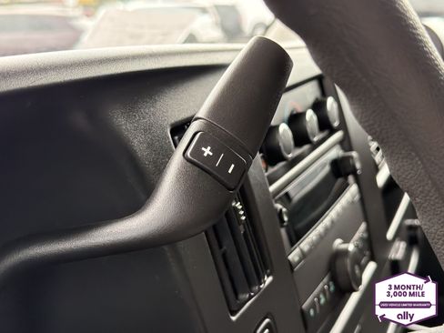 Used 2025 Chevrolet Express 2500 w/ Driver Convenience Package RWD image 16