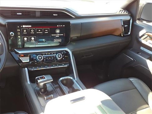 Used 2022 GMC Sierra 1500 Denali image 25