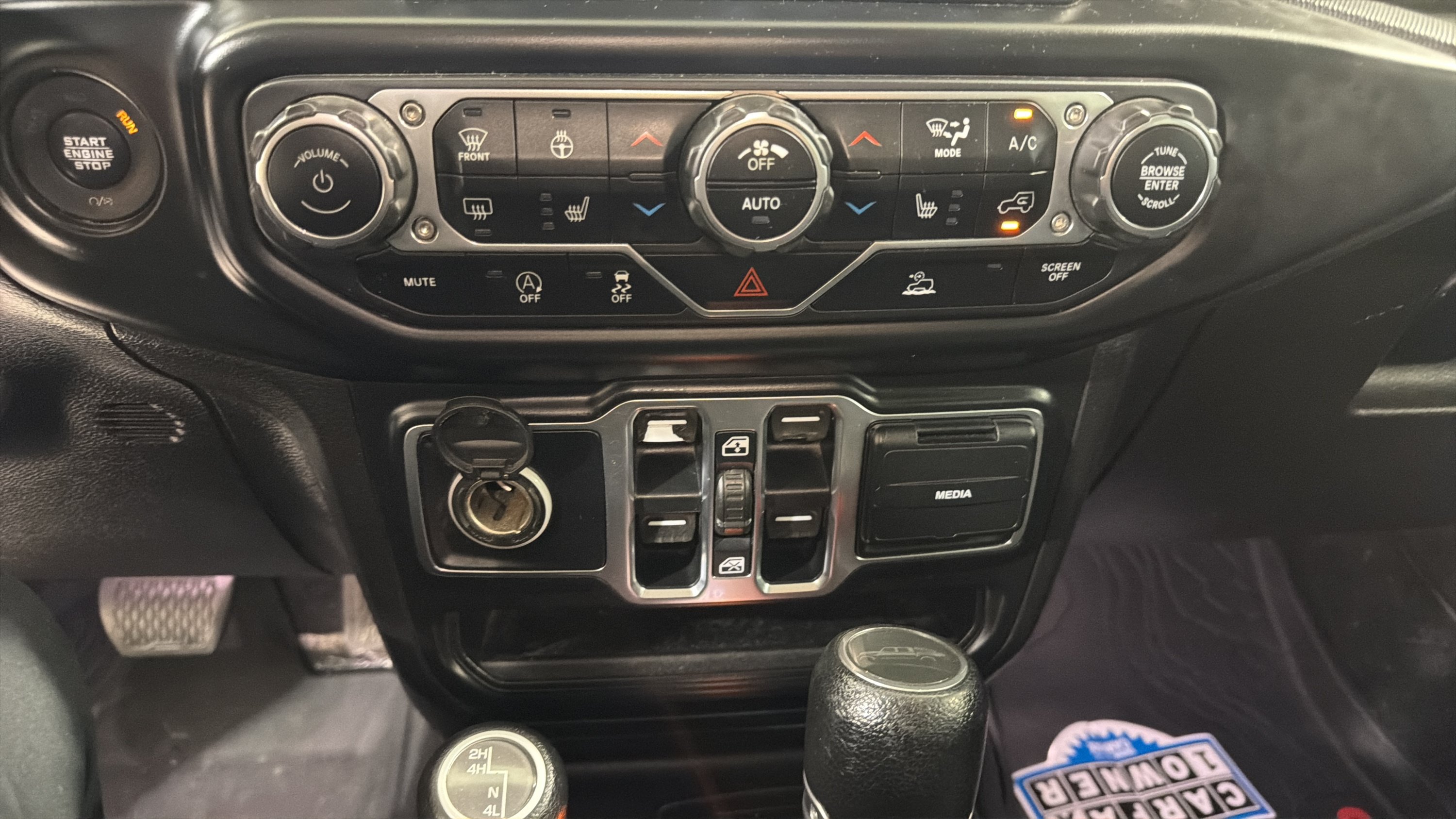 Used 2020 Jeep Gladiator Sport w/ Quick Order Package 24S AWD/4WD image 18