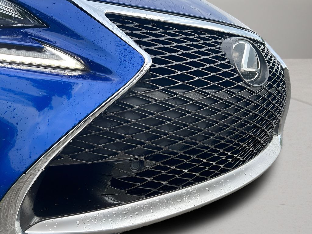 Used 2016 Lexus RC 200t RWD image 9