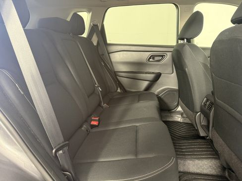 Used 2024 Nissan Rogue S AWD/4WD image 13