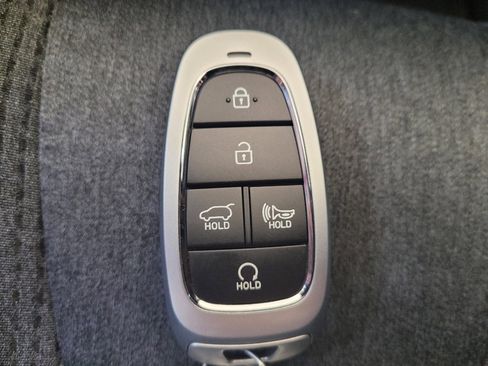 Used 2023 Hyundai Santa Fe SEL AWD/4WD image 32