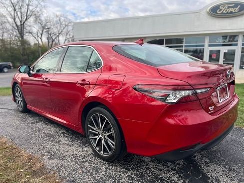 Used 2023 Toyota Camry XLE FWD image 6