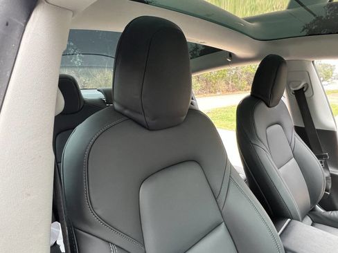 Used 2020 Tesla Model 3 Standard Range Plus image 21