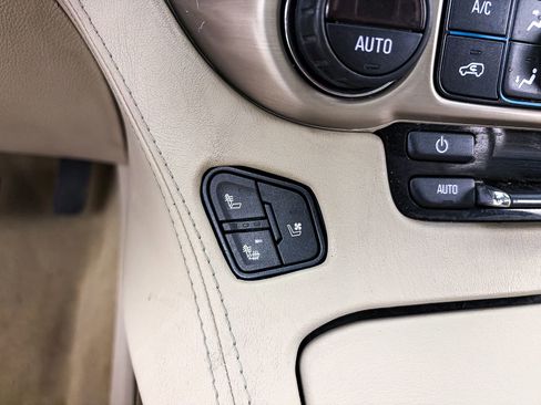 Used 2018 GMC Yukon Denali w/ Denali Ultimate Package AWD/4WD image 22