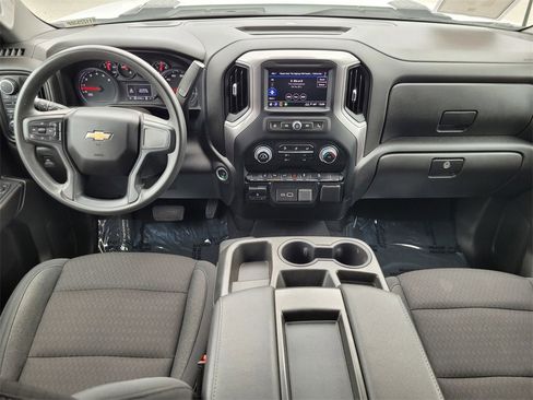 Used 2024 Chevrolet Silverado 2500 Custom w/ Custom Value Package image 13