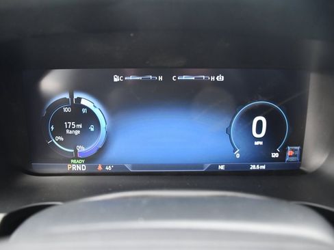 Used 2025 Ford F150 Lightning XLT image 22