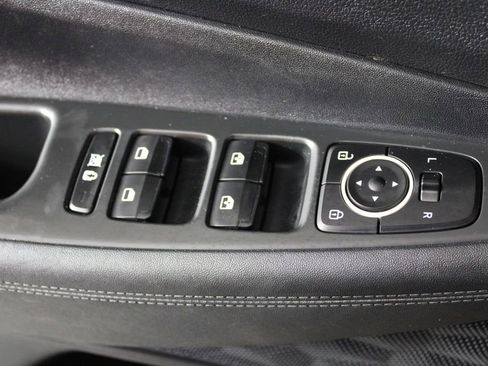 Used 2019 Hyundai Santa Fe SEL image 21