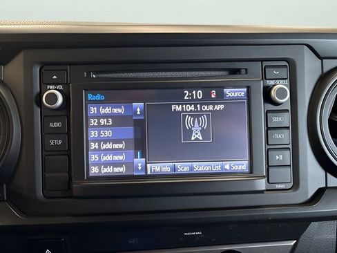 Used 2019 Toyota Tacoma SR RWD image 18