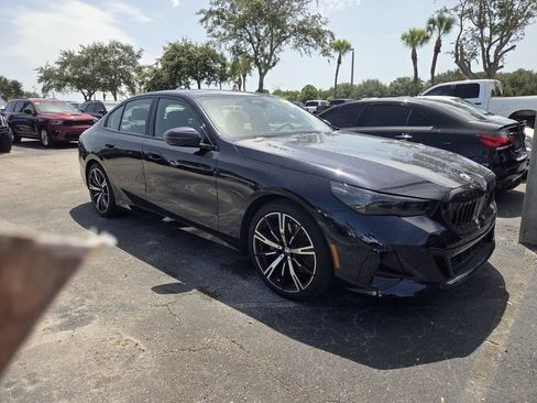 Used 2024 BMW 530i w/ M Sport Package RWD image 2