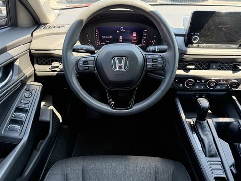 Used 2024 Honda Accord EX image 11