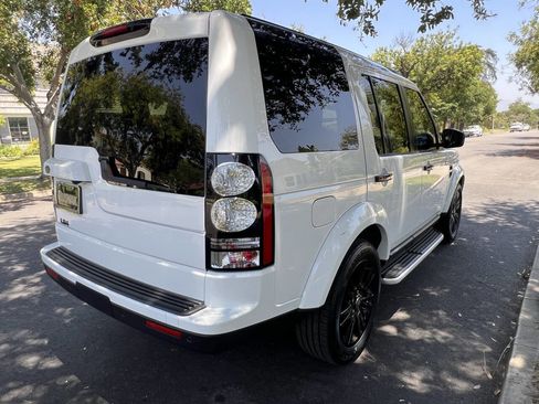 Used 2016 Land Rover LR4 HSE Silver Edition AWD/4WD image 5