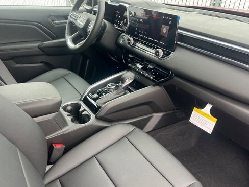 New 2026 GMC Canyon Elevation w/ Convenience Package image 12