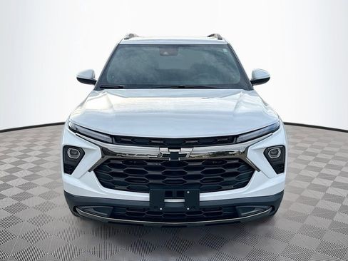 Used 2024 Chevrolet TrailBlazer ACTIV w/ Convenience Package image 2