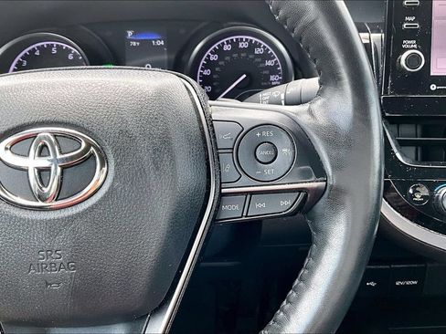 Used 2023 Toyota Camry SE w/ Cold Weather Package FWD image 19