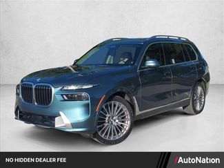 Used 2024 BMW X7 xDrive40i AWD/4WD video 1