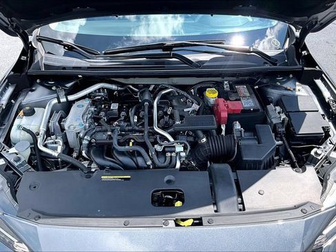 Used 2022 Nissan Sentra SR w/ SR Premium Package FWD image 10