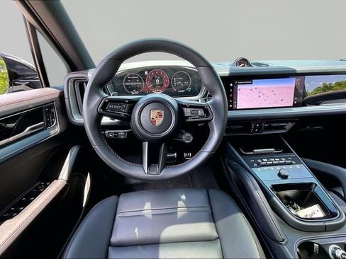 Used 2026 Porsche Cayenne S AWD/4WD image 8