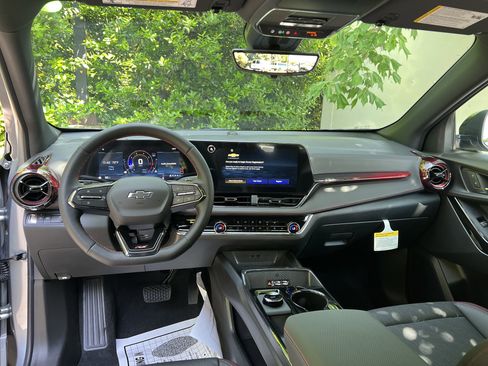 New 2026 Chevrolet Equinox RS w/ Safety and Technology Package FWD image 34