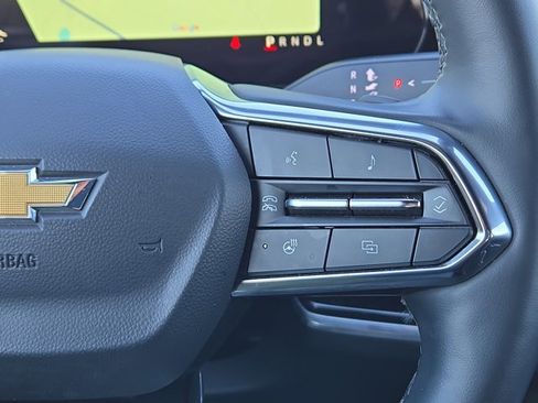 Used 2025 Chevrolet Equinox LT image 22