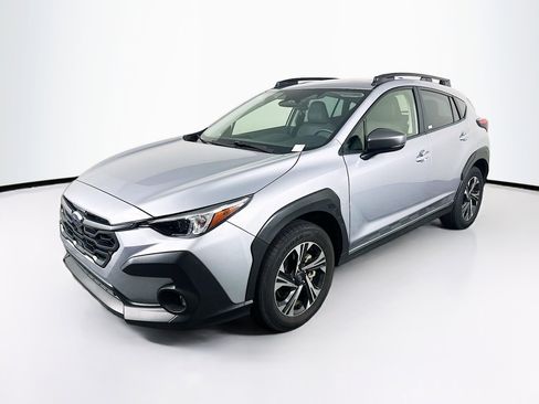 Used 2024 Subaru Crosstrek 2.0i Premium image 3