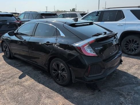 Used 2018 Honda Civic EX image 2