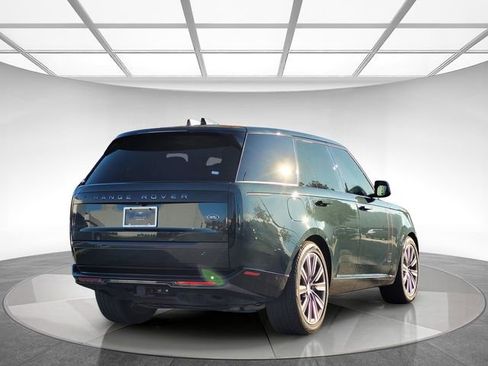 Used 2023 Land Rover Range Rover SE image 5