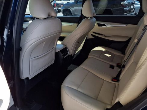 Used 2021 INFINITI QX50 Luxe w/ Accent Package FWD image 17