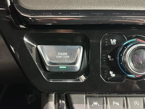 Used 2023 GMC Sierra 1500 AT4 w/ Technology Package image 15