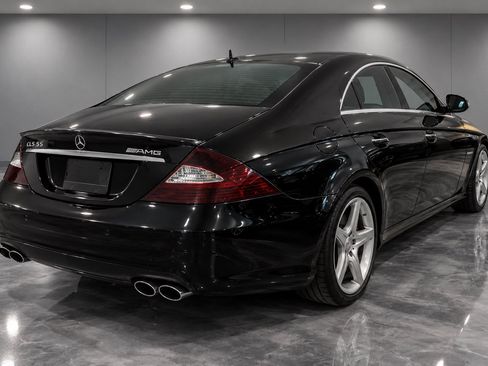 Used 2006 Mercedes-Benz CLS 55 AMG image 3