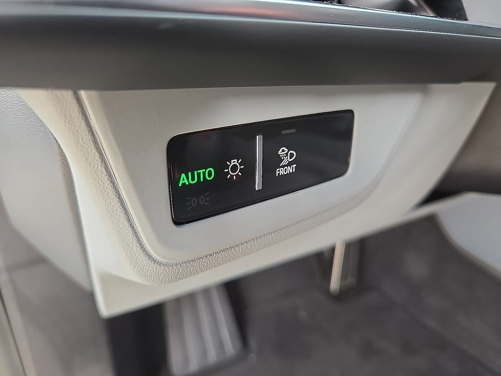 Used 2023 Audi RS e-tron GT w/ Carbon Performance Package AWD/4WD image 11