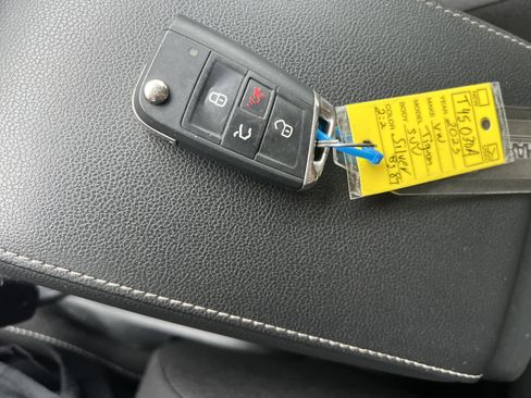 Used 2023 Volkswagen Tiguan S image 32