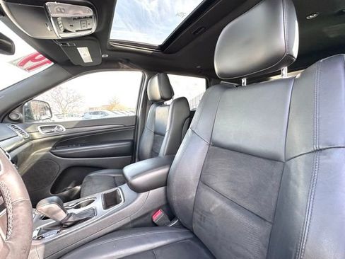 Used 2019 Jeep Grand Cherokee Altitude image 22